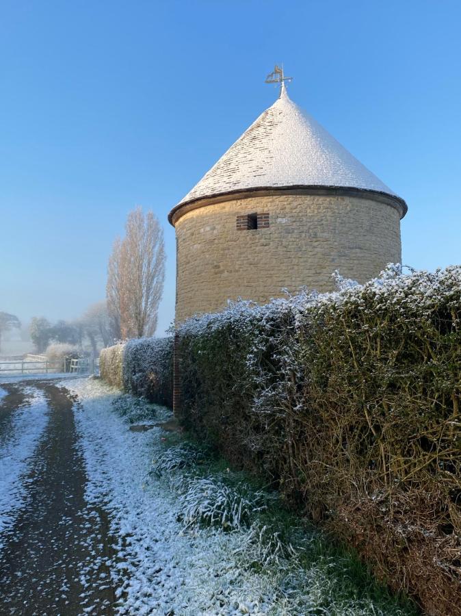 Domaine De Prestal Hotell Le Merlerault Eksteriør bilde